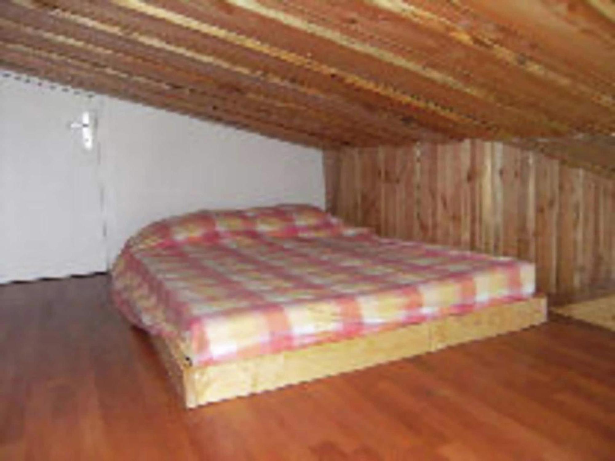 Cosy Holiday Home With Garden In Walscheid Екстер'єр фото