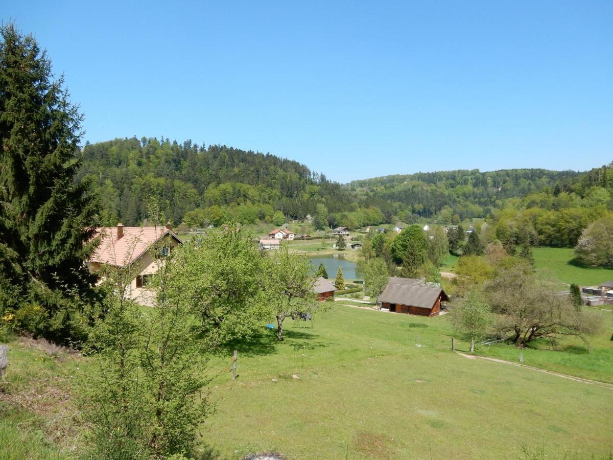 Cosy Holiday Home With Garden In Walscheid Екстер'єр фото
