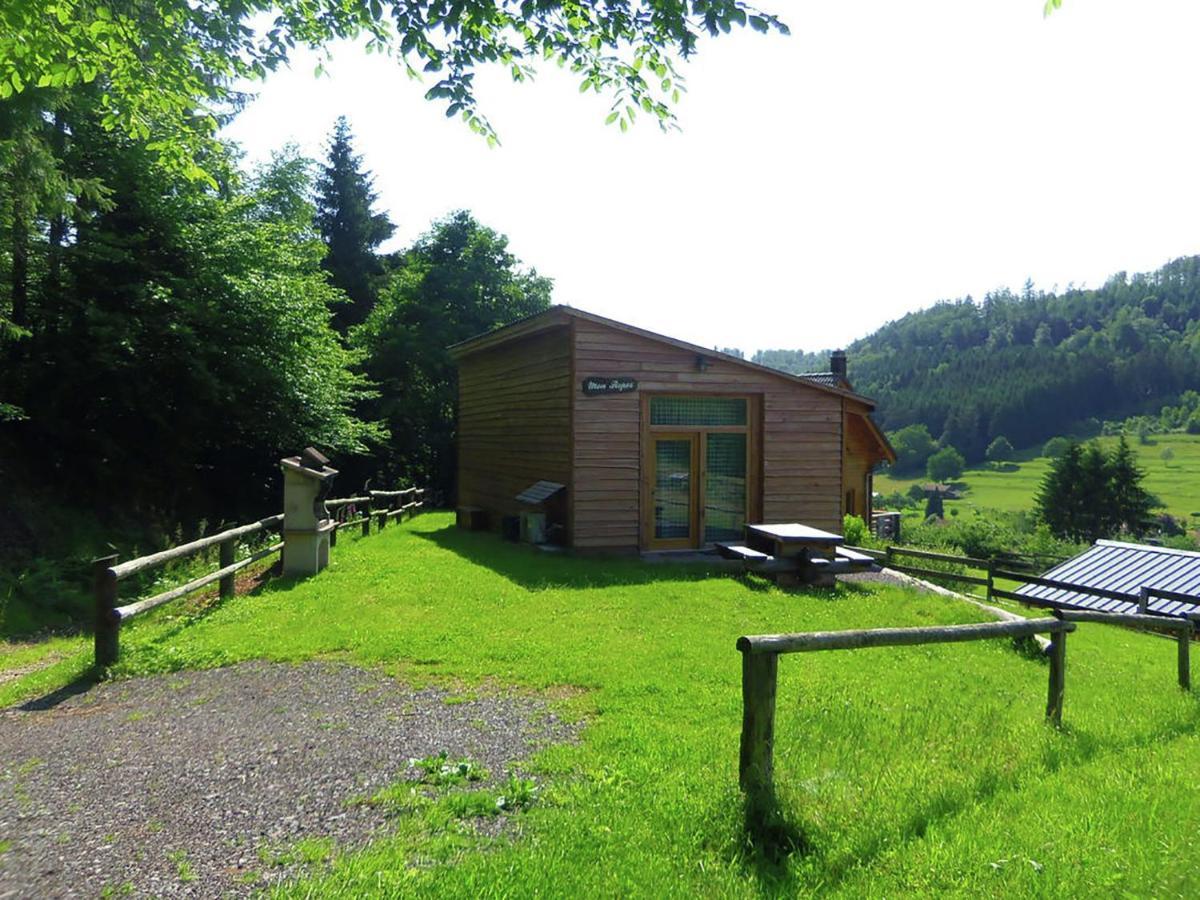 Cosy Holiday Home With Garden In Walscheid Екстер'єр фото