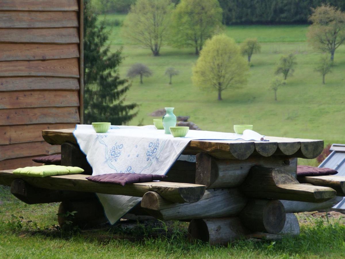 Cosy Holiday Home With Garden In Walscheid Екстер'єр фото
